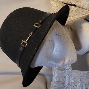 Marcus Adler Womens Hat.
